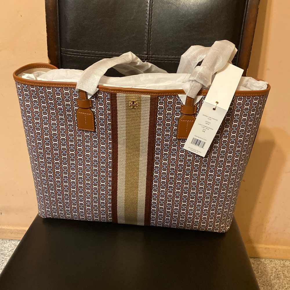 NO OFFERS PRICE IS FIRM Tory Burch Gemini LRGE Tot